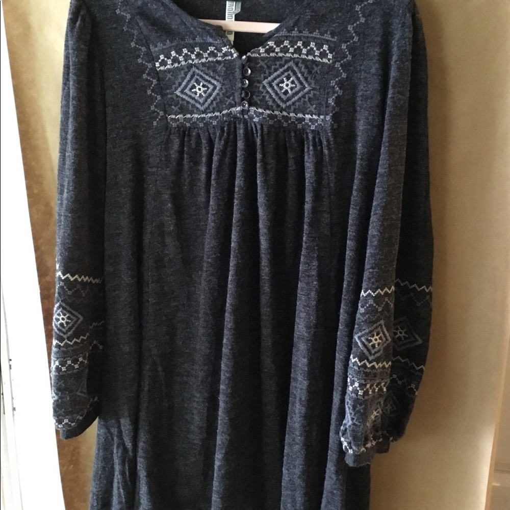 Beautiful Monoreno sweater dress. Sz M